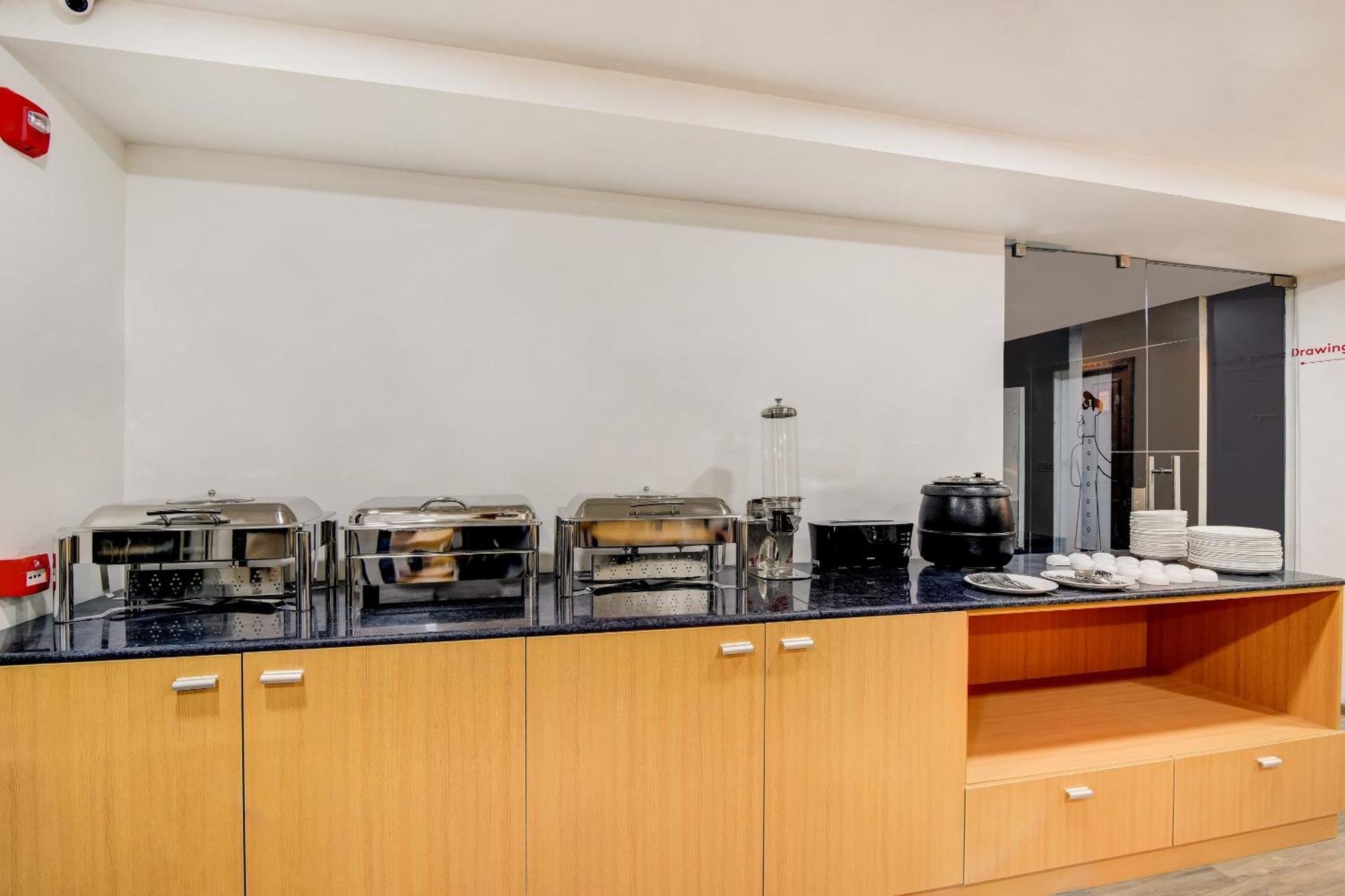 Townhouse Jaipur Airport Hotel Екстериор снимка